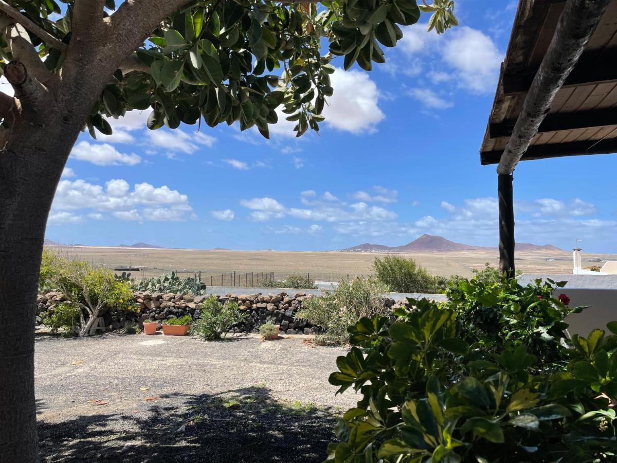 Casa Famara Teguise (Lanzarote) Exterior foto