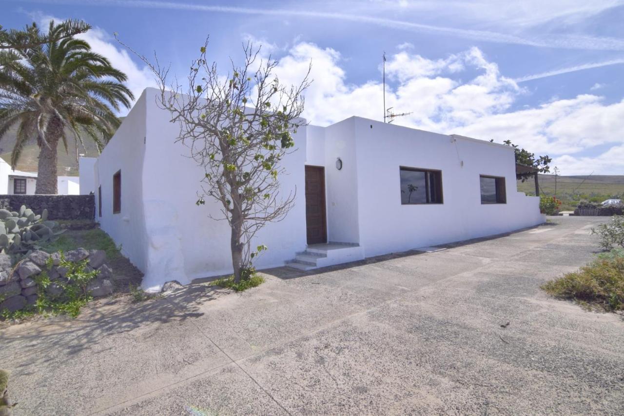 Casa Famara Teguise (Lanzarote) Exterior foto