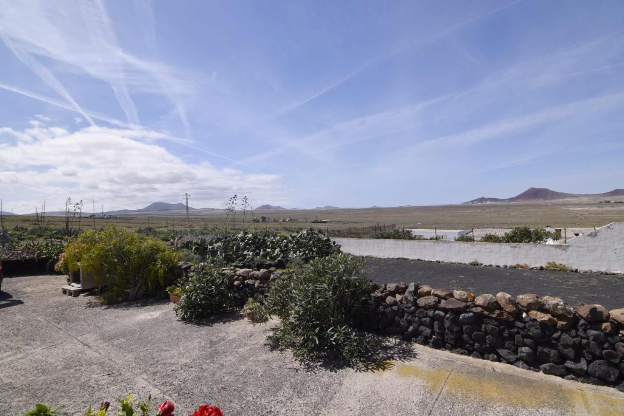 Casa Famara Teguise (Lanzarote) Exterior foto