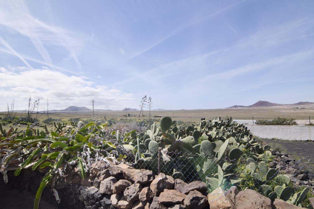 Casa Famara Teguise (Lanzarote) Exterior foto