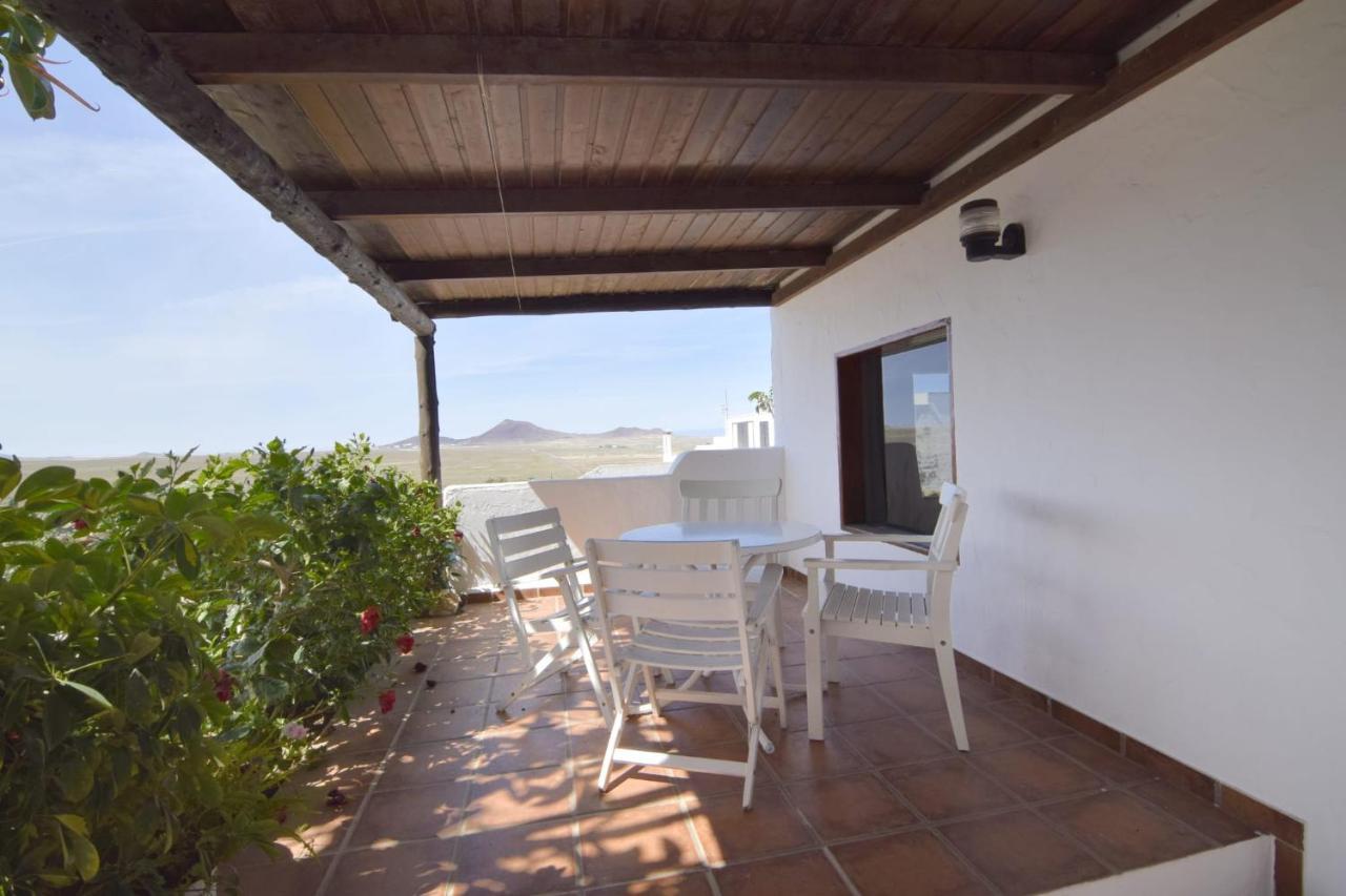 Casa Famara Teguise (Lanzarote) Exterior foto