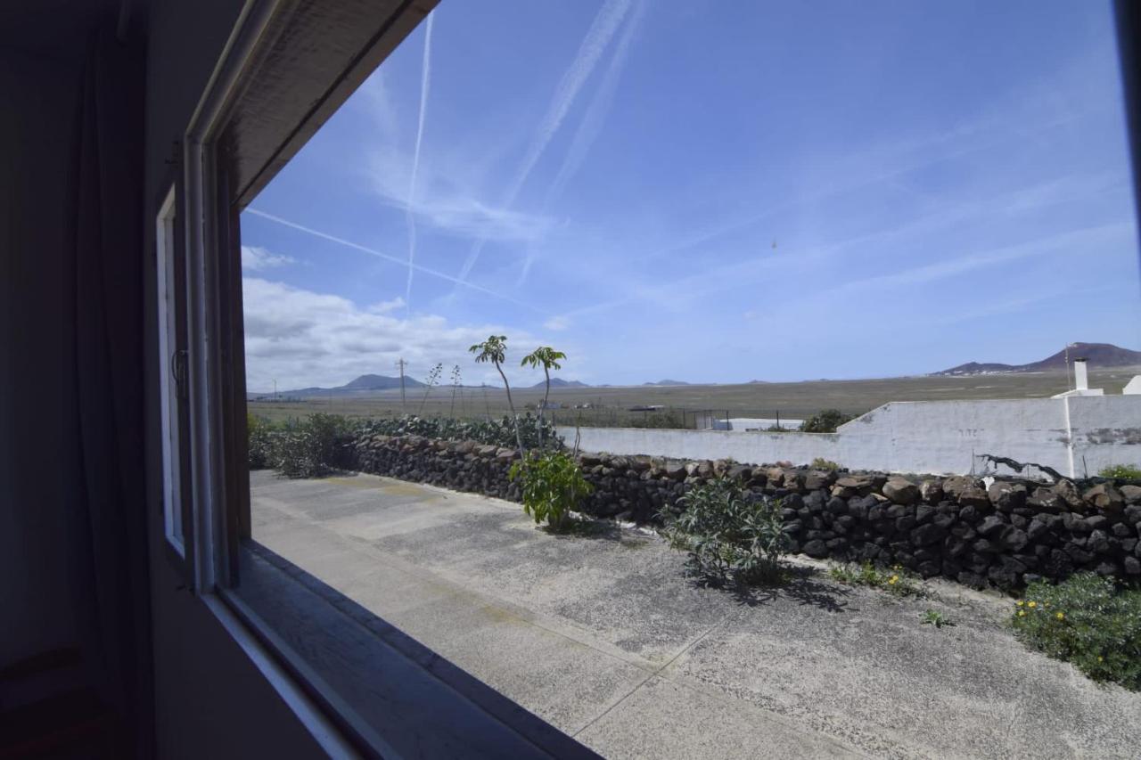 Casa Famara Teguise (Lanzarote) Exterior foto